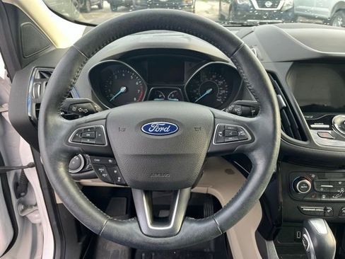 Used 2019 Ford Escape Titanium image 20