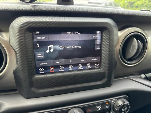 Used 2019 Jeep Wrangler Unlimited Sport S AWD/4WD image 20