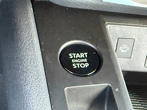 New 2025 Nissan Kicks SV w/ Illumination Package image 26