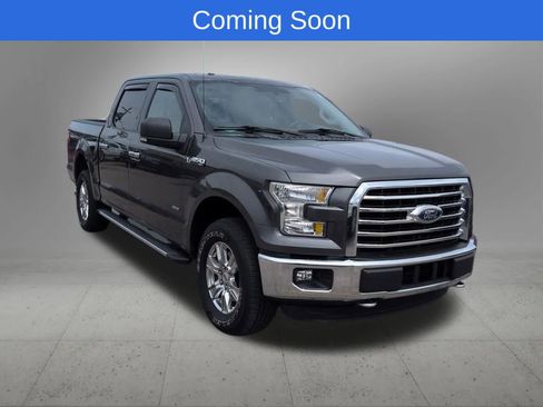 Used 2015 Ford F150 XLT w/ Equipment Group 302A Luxury image 8