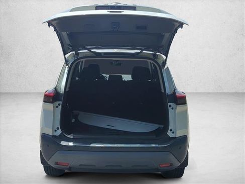 Certified 2022 Nissan Rogue SV FWD image 8