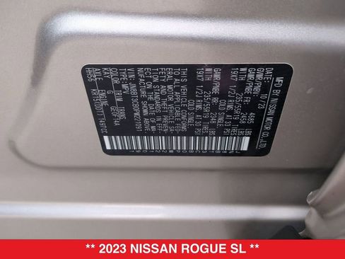 Certified 2023 Nissan Rogue SL image 40