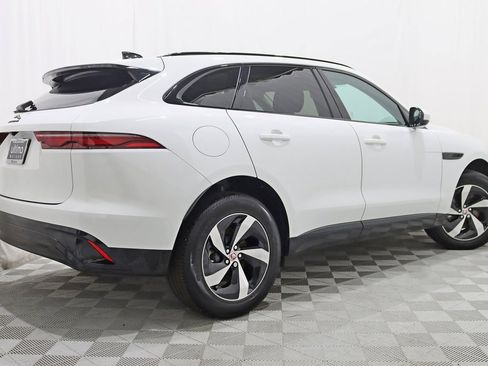 Used 2022 Jaguar F-PACE S image 8