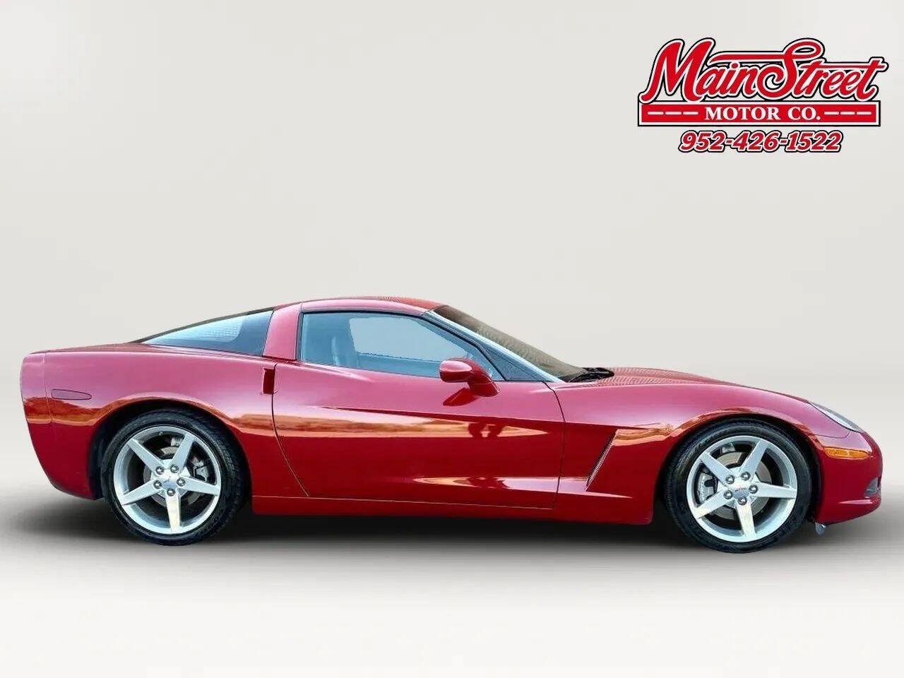 Used 2005 Chevrolet Corvette Coupe w/ Preferred Equipment Group RWD image 8