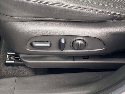 Used 2022 Buick Encore GX Essence w/ Advanced Technology Package image 14