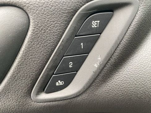 Used 2023 GMC Acadia Denali w/ Denali Technology Package image 13