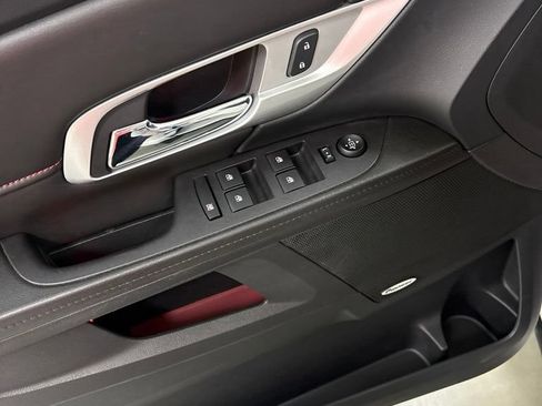 Used 2017 GMC Terrain SLT w/ Open Road Package FWD image 17