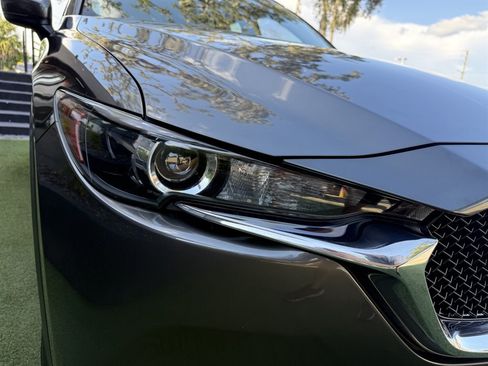 Used 2018 MAZDA CX-5 Touring w/ Preferred Equipment Package FWD image 9