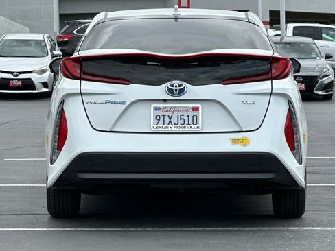 Used 2022 Toyota Prius Prime LE image 8