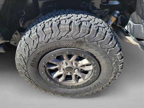 Used 2022 Jeep Wrangler Unlimited Rubicon w/ Trailer Tow Package image 12