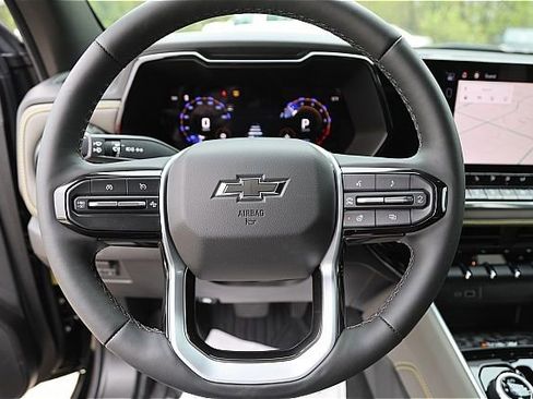 New 2024 Chevrolet Colorado ZR2 w/ ZR2 Bison Edition AWD/4WD image 18