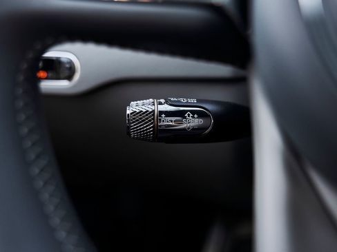 Used 2026 Bentley Flying Spur Plug-In Hybrid AWD/4WD image 60
