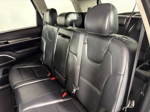 Used 2020 Kia Telluride LX FWD image 18