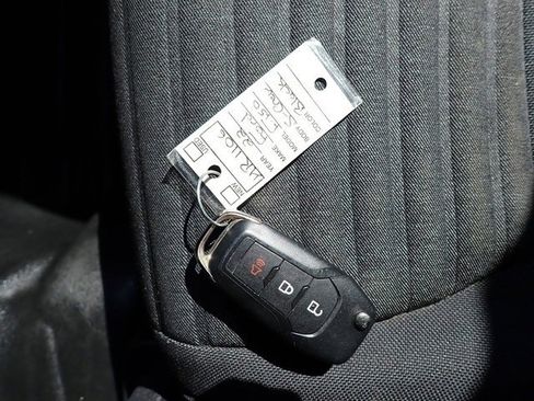 Certified 2022 Ford F150 XL w/ STX Black Appearance Package image 30