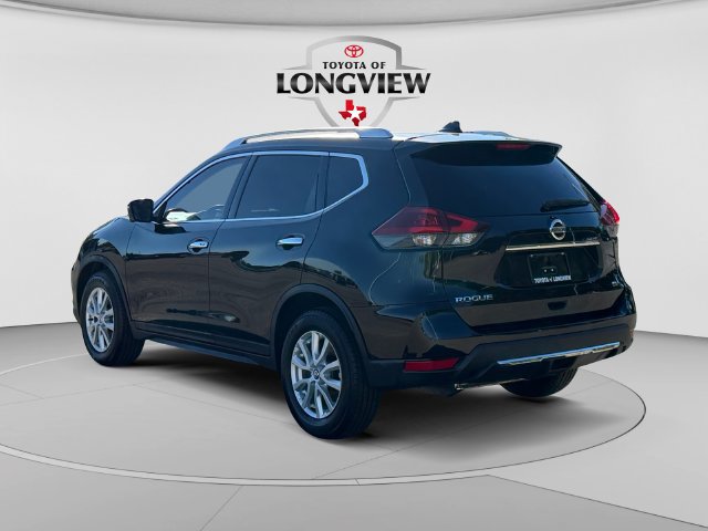 Used 2018 Nissan Rogue SV w/ Premium Package FWD image 3