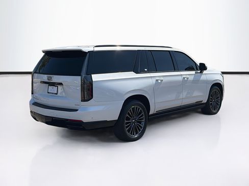 Certified 2025 Cadillac Escalade ESV Sport Platinum AWD/4WD image 5