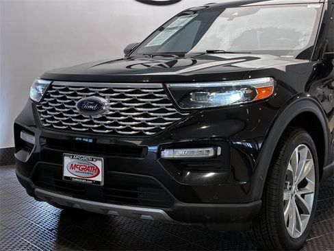 Used 2021 Ford Explorer Platinum w/ Equipment Group 601A image 7