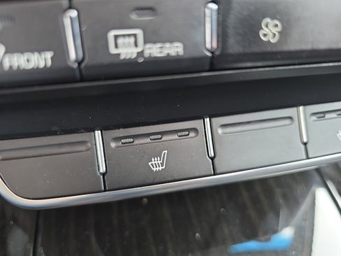 Used 2020 Kia Sorento EX FWD image 23