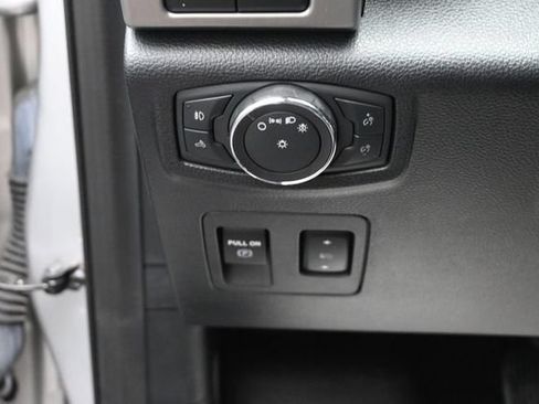 Used 2019 Ford F150 Platinum w/ Equipment Group 701A Luxury AWD/4WD image 11