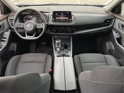 Used 2023 Nissan Rogue S image 10