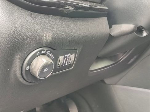 New 2026 Jeep Compass Latitude image 12