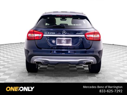 Used 2017 Mercedes-Benz GLA 250 4MATIC image 4