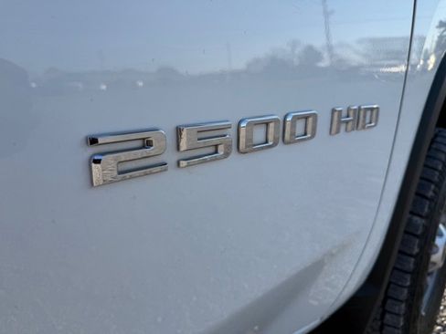 Used 2021 Chevrolet Silverado 2500 W/T w/ WT Convenience Package image 15