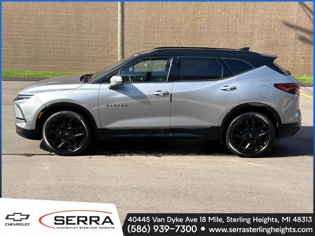 Certified 2023 Chevrolet Blazer RS w/ Enhanced Convenience Package FWD image 2