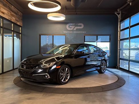 Used 2019 Honda Civic EX image 7