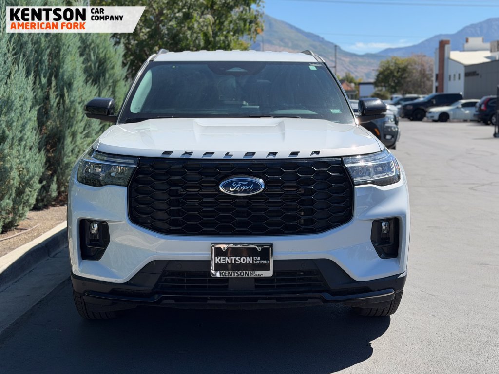 Used 2026 Ford Explorer ST-Line AWD/4WD image 2