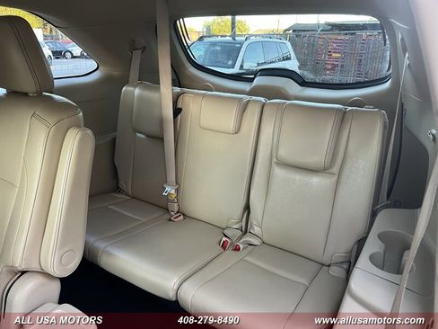 Used 2017 Toyota Highlander Limited image 26