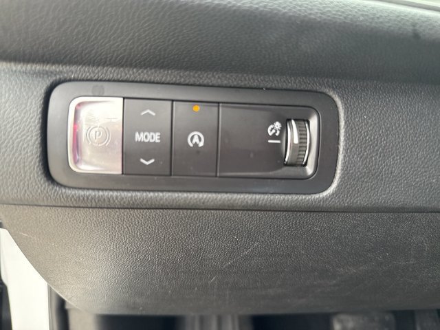 Certified 2026 Chevrolet Traverse LT w/ Driver Confidence Package FWD image 18