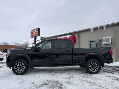 Used 2023 GMC Sierra 2500 AT4 w/ AT4 Premium Plus Package image 6