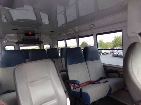 Used 2012 Chevrolet Express 3500 w/ School Bus Package RWD image 30