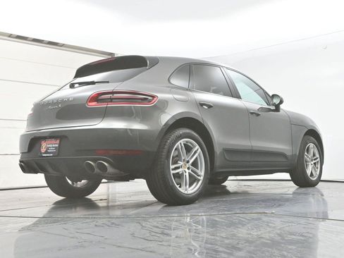 Used 2015 Porsche Macan S AWD/4WD image 29