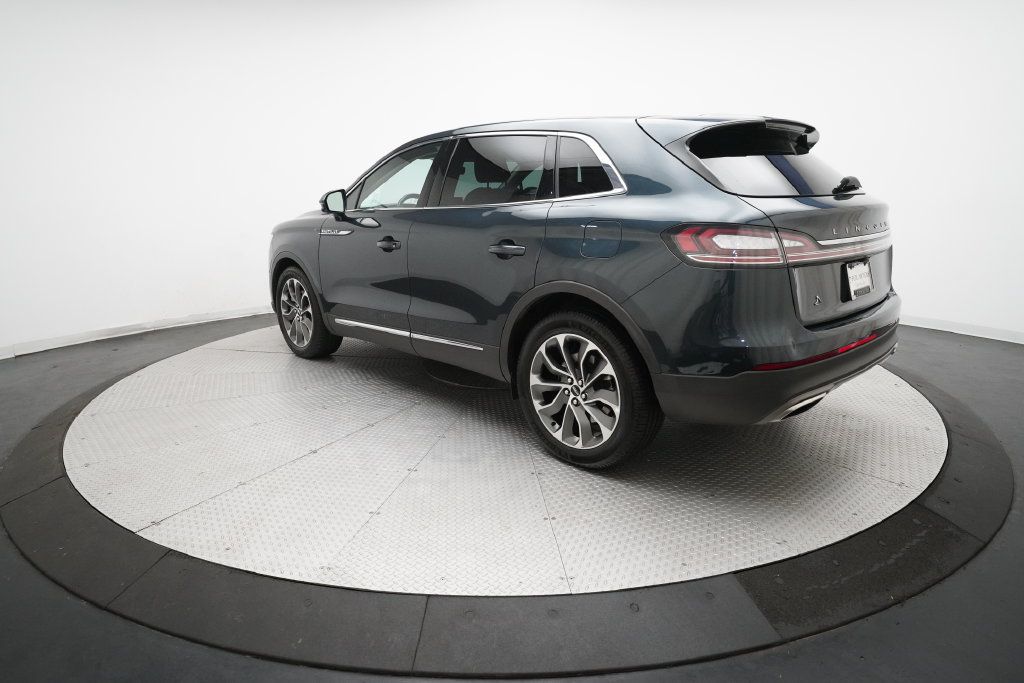 Used 2023 Lincoln Nautilus Reserve w/ Cargo Utility Package AWD/4WD image 33