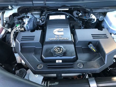 Used 2024 RAM 2500 Laramie image 61