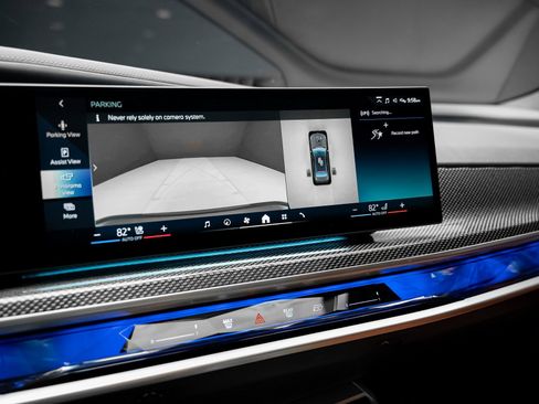 Used 2023 BMW i7 xDrive60 image 47