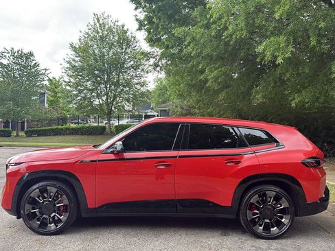 Used 2023 BMW XM AWD/4WD image 2