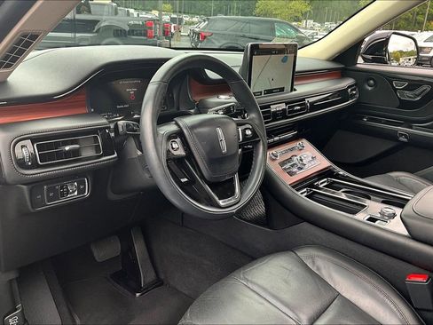 Certified 2023 Lincoln Aviator Reserve w/ Equipment Group 201A image 14