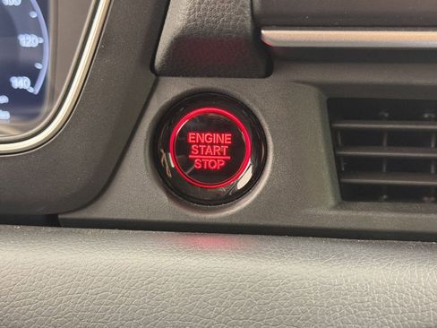 Used 2024 Honda Pilot Elite image 23