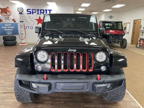 Used 2017 Jeep Wrangler Unlimited Rubicon AWD/4WD image 4
