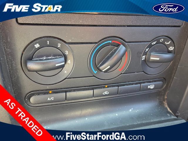Used 2005 Ford Mustang Premium RWD image 18
