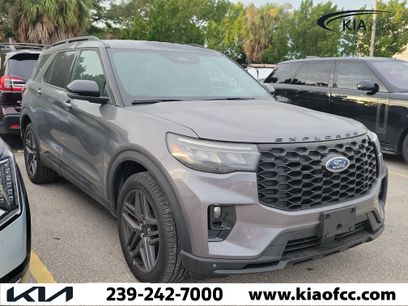 Used 2025 Ford Explorer ST-Line w/ ST-Line Street Pack