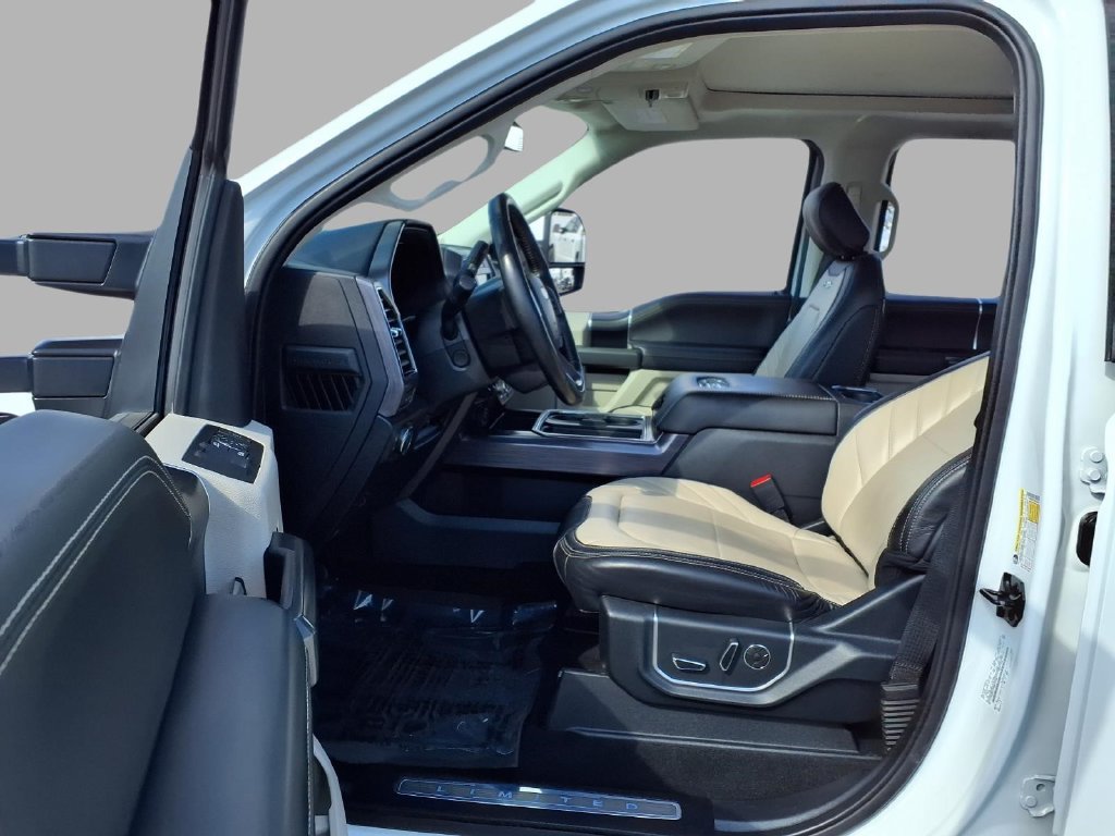Used 2021 Ford F350 Limited AWD/4WD image 21