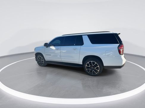 Used 2022 Chevrolet Suburban RST w/ Luxury Package AWD/4WD image 6