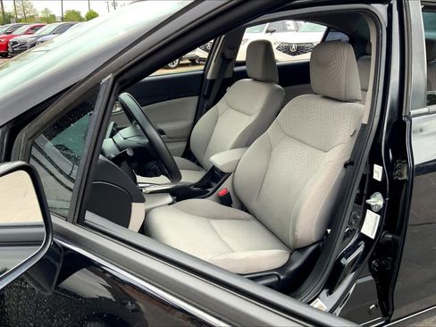 Used 2015 Honda Civic LX image 8
