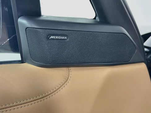Certified 2024 Land Rover Range Rover SE AWD/4WD image 19