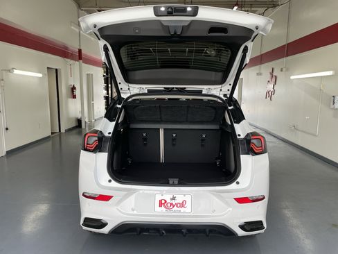 New 2026 Buick Encore GX Avenir w/ Avenir Technology Package FWD image 8