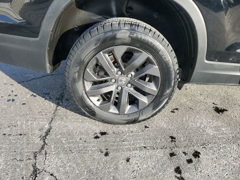 Used 2023 Honda Ridgeline Sport image 12